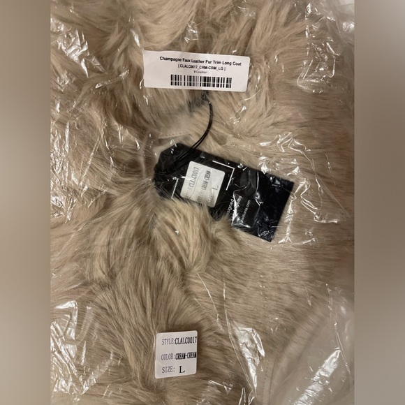 New Size Large Faux Leather Long Coat with Faux Fur Removable Trim, light beige - Picture 5 of 16
